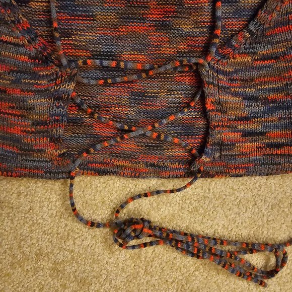 Knitted Cropped Tank - Picture 4 of 4